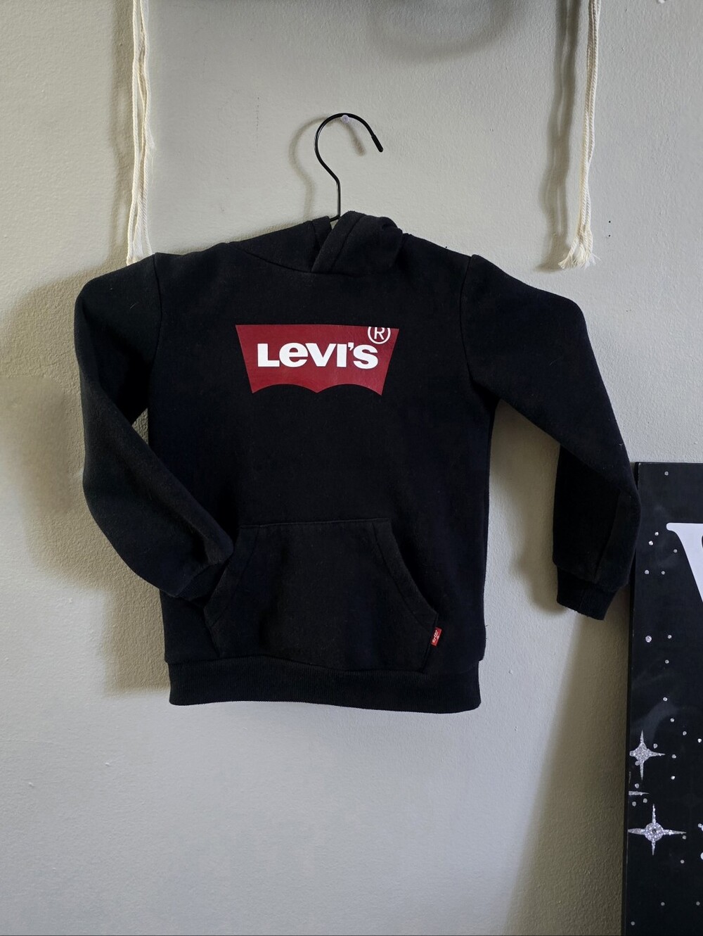 Levi's Kids 4T Black Hoodie with Red Logo - Picture 3 of 5